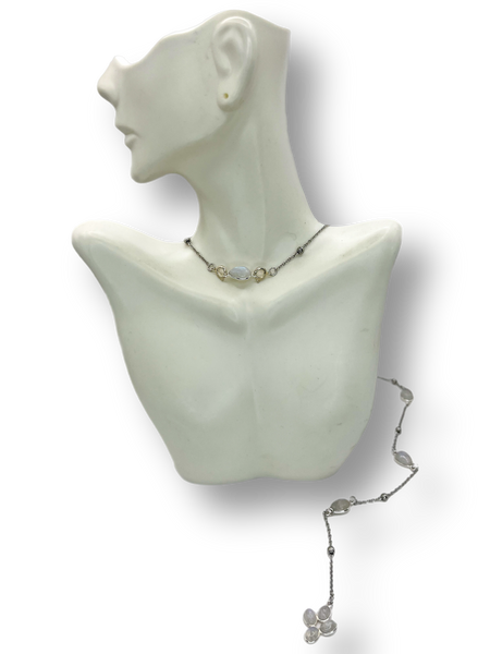 Floating Aura Back Chain